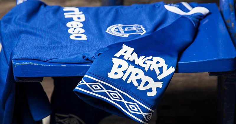 The-sleeve-sponsor-of-the-new-Everton-shirt