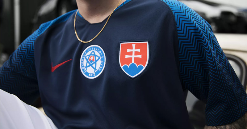 Slovakia-2018-away-shirt