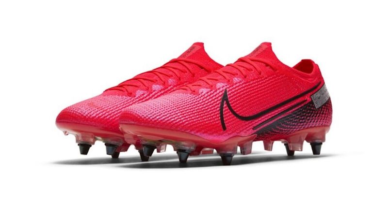 The best football boots for midfielders 