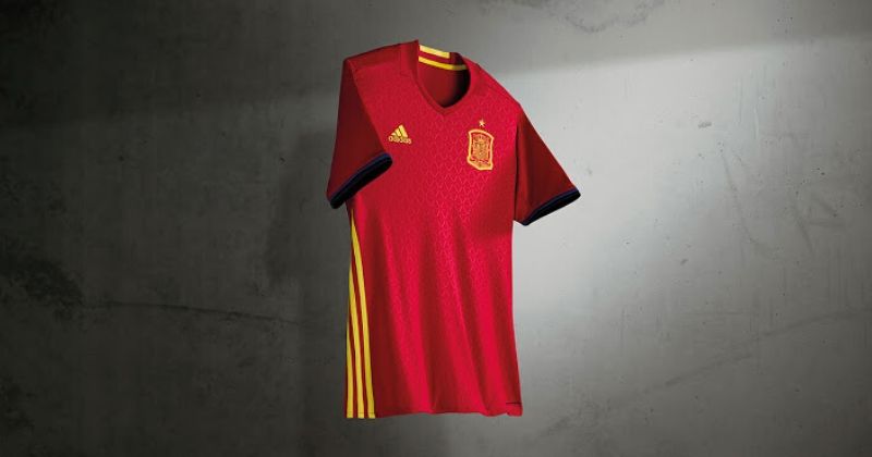 red spain home kit worn at eur 2016