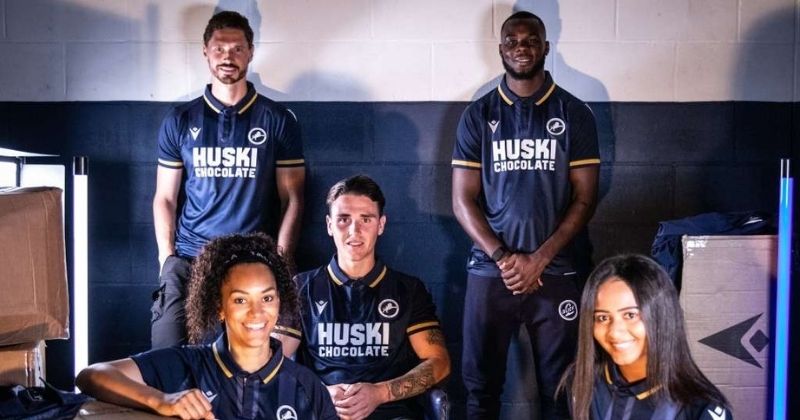 millwall home 2021-22 in navy blue
