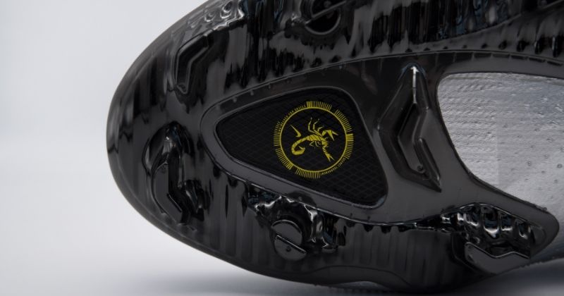 nike phantom gt scorpion football boots soleplate close up