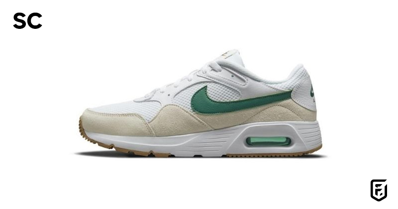 nike air max sc trainers in white
