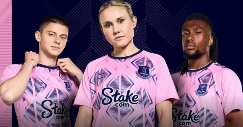 everton away shirt 2022-23 in pink and blue