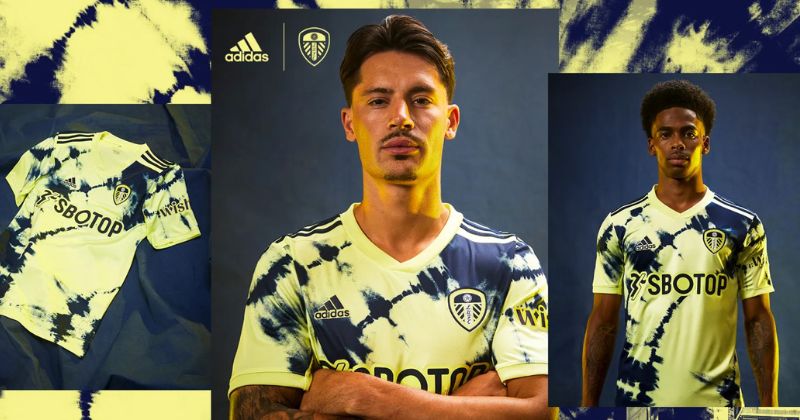 leeds united away shirt 2022-23 in yellow and navy