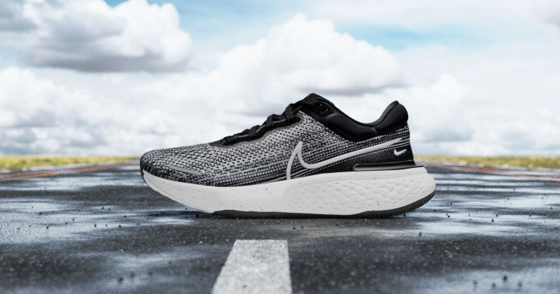 nike zoomx invincible run flyknit running shoes in black