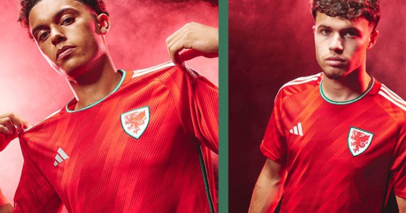 wales 2022 home kit in red