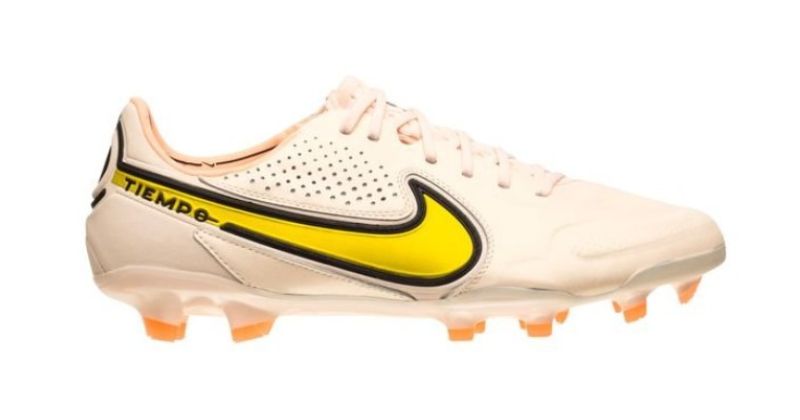 nike tiempo legend 9 football boots in pink