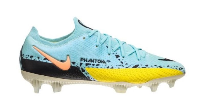 nike phantom gt2 football boots in blue and black