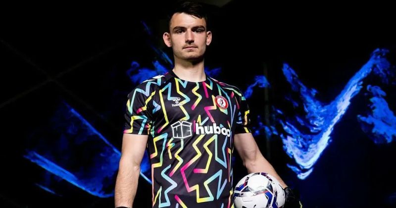 bristol city goalkeeper home shirt 2022-23 in neon multi colours
