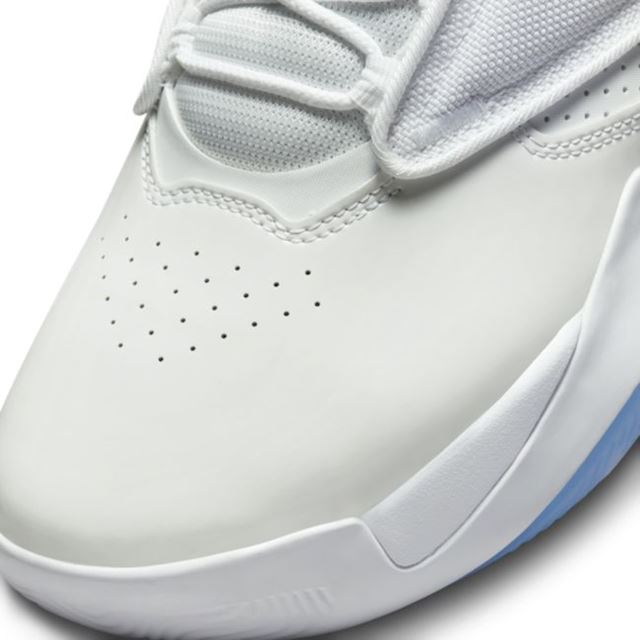 Nike Jordan Max Aura 4 Men's Shoes - White | DN3687-100 | FOOTY.COM