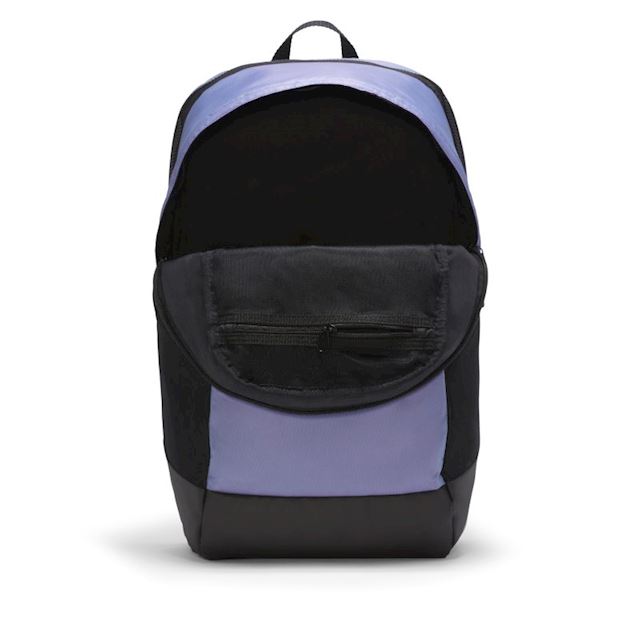 nike essential backpack