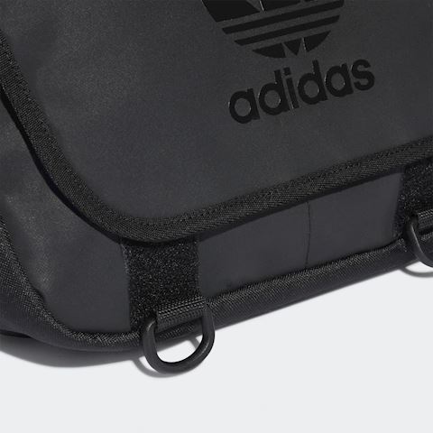 adidas Adicolor Archive Messenger Bag Small | HD7187 | FOOTY.COM