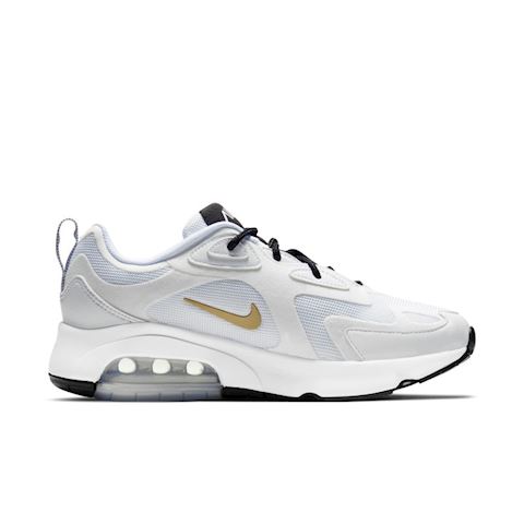 white nike 200s