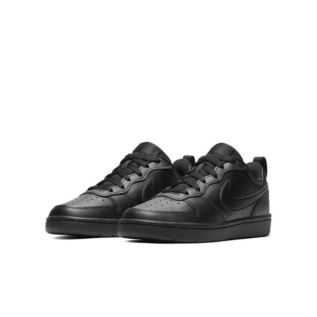 black low top nike shoes
