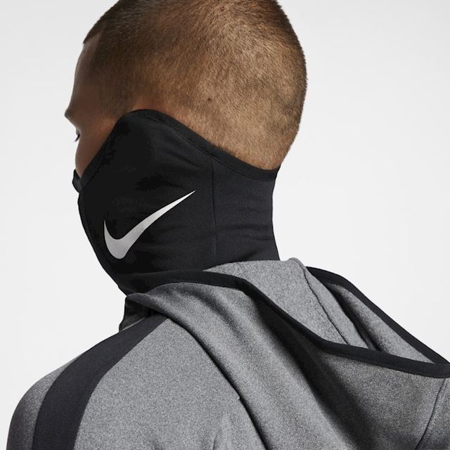 nike snood and gloves set
