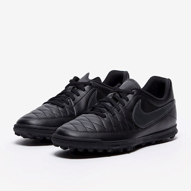 nike majestry tf