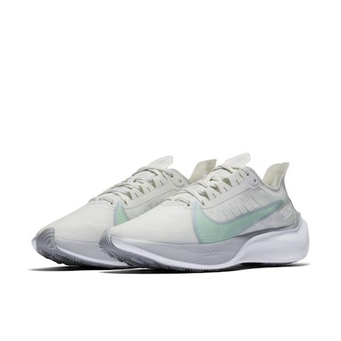 nike zoom gravity women's