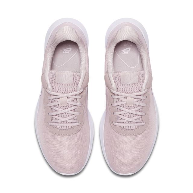 Nike Tanjun Women's Shoe - Pink | 812655-610 | FOOTY.COM