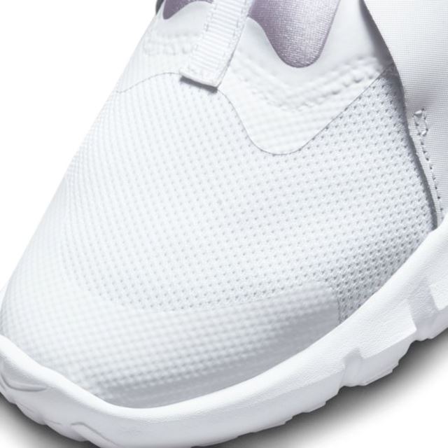 Nike Flex Runner 2 Older Kids' Road Running Shoes - White | DJ6038-101 ...
