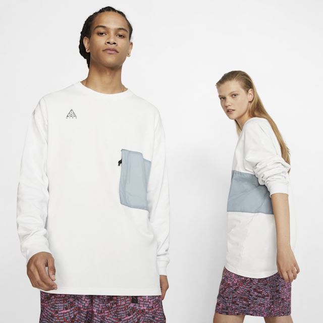 nike acg long sleeve pocket tee