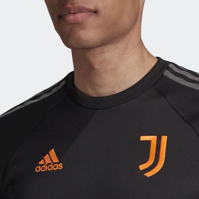 adidas Juventus Travel Crew Sweatshirt | FR4208 | FOOTY.COM