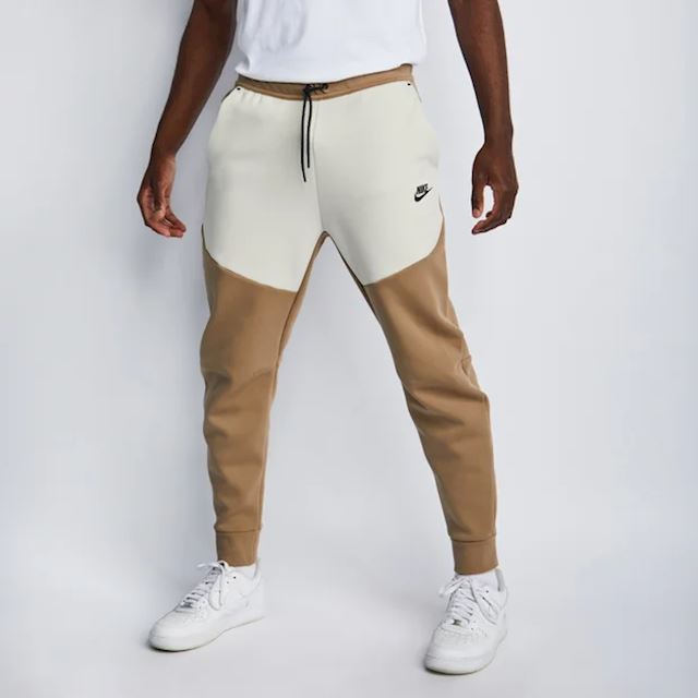 Nike Tech Fleece - Men Pants | CU4495-208 | FOOTY.COM