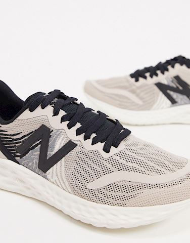 new balance running tempo trainers