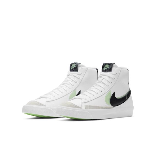 Nike Blazer Mid '77 SE Older Kids' Shoe - White | DD1847-100 | FOOTY.COM