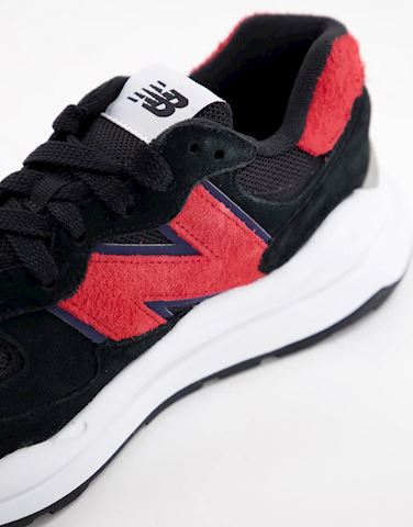 new balance 5740 foot locker