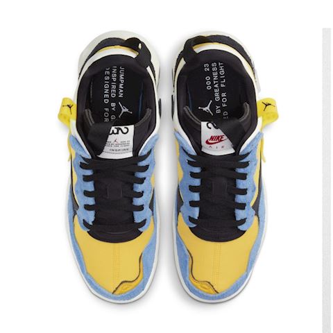 jordan ma2 grey yellow