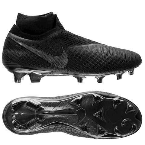 black laceless football boots