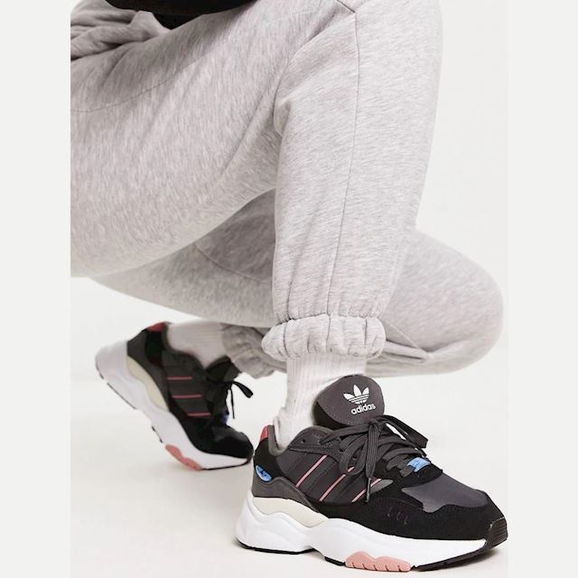 adidas Originals Retropy F90 trainers in black with pink details | HP9627 | FOOTY.COM