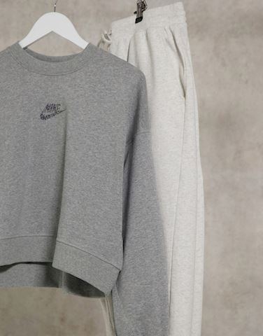 Nike Move To Zero sweatshirt in grey 