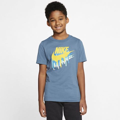 crayon nike shirt