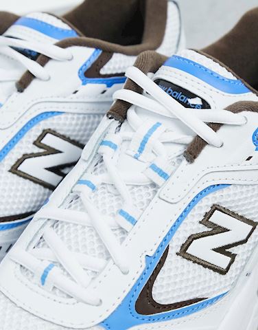 New Balance 452 trainers in light blue 