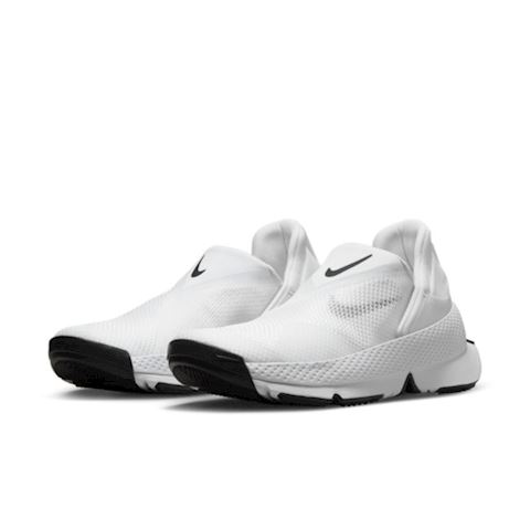 Nike Go FlyEase Shoes - White | DR5540-102 | FOOTY.COM