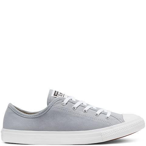 dainty chuck taylor all star low top