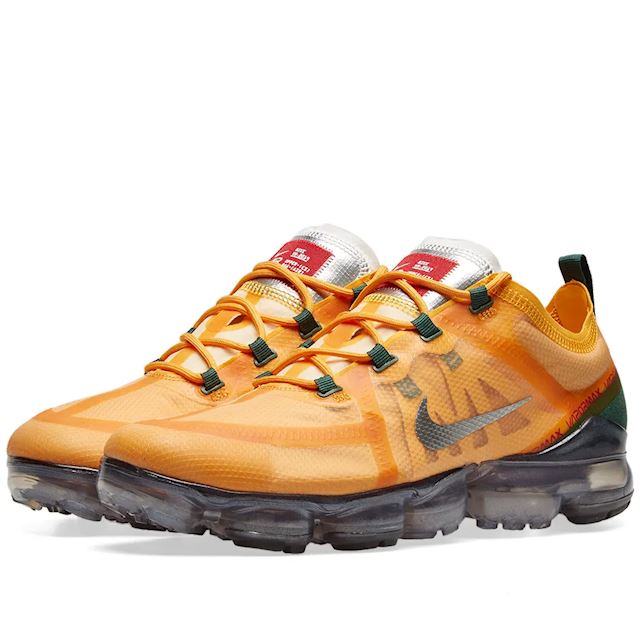vapormax 2019 white and orange