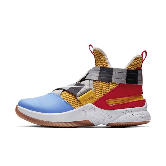 lebron soldier 12 flyease