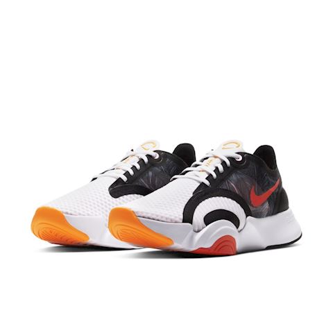 nike superrep go trainers in black and orange