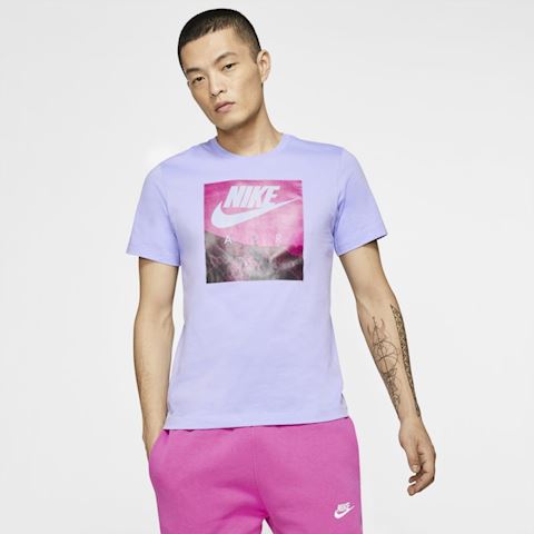 purple nike shirt
