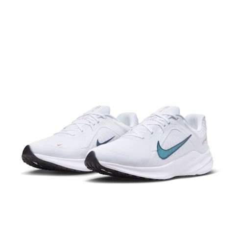 nike quest white