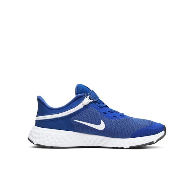 nike revolution 5 flyease review