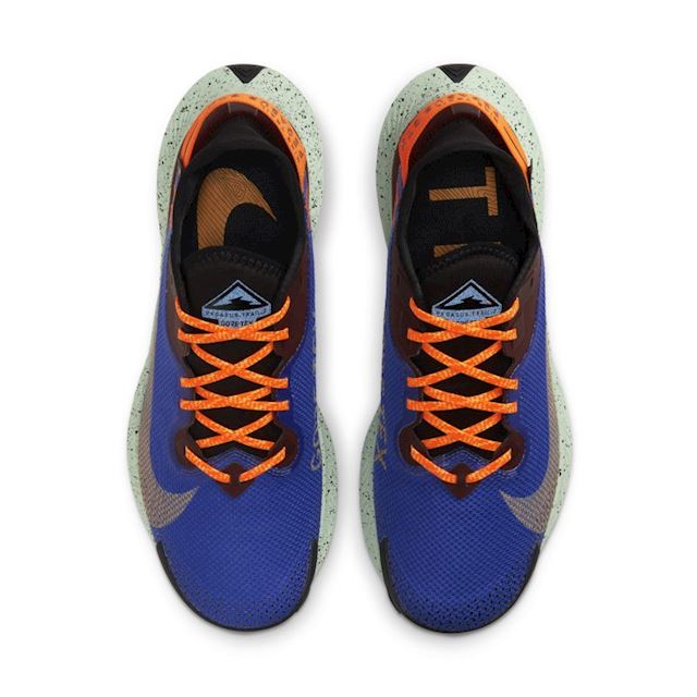 red nike tex