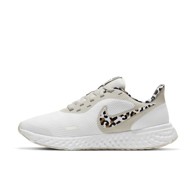 women's nike revolution 5