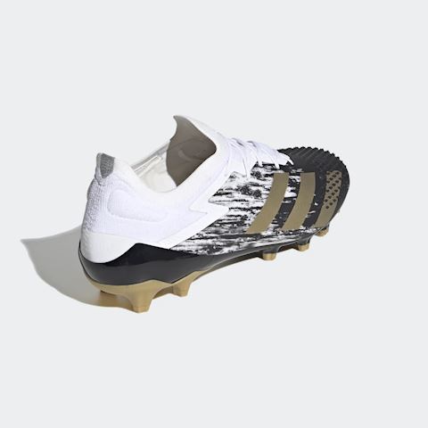 predator mutator 20.1 artificial grass boots