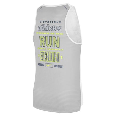 nike rise 365 wild run