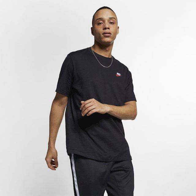 nike sportswear club tshirt