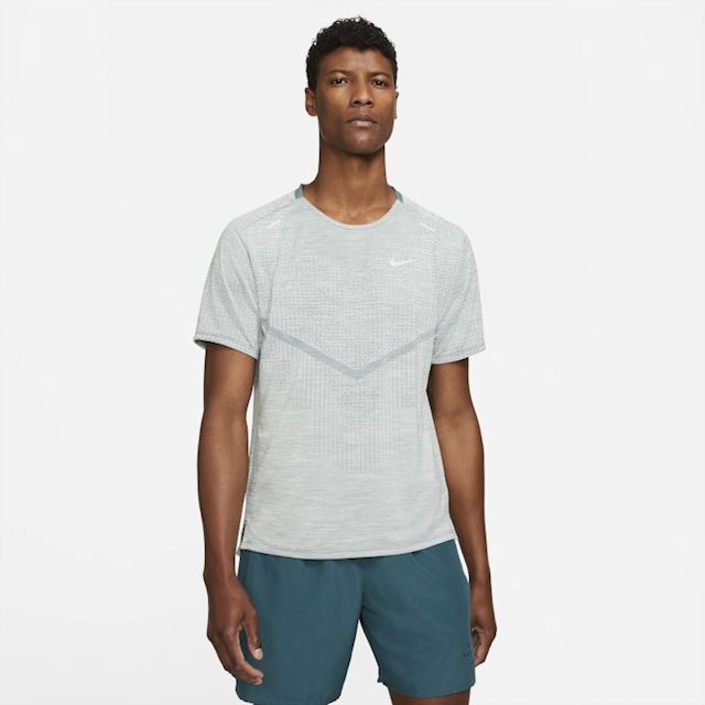 Nike Dri-FIT ADV Techknit Ultra Men's Short-Sleeve Running Top - Grey ...
